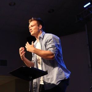 Meet your Posher, Aaron